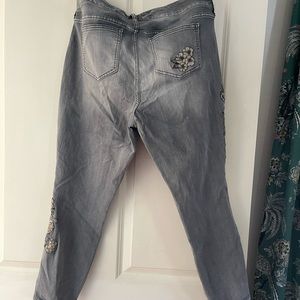 Torrid Embroidered Grey Jean 14R Ankle Skinny
